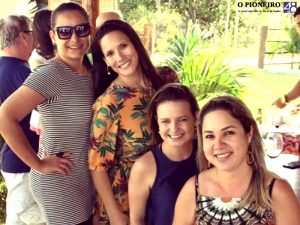 Caroline Monteiro, Vanessa Bergamaschi, Gina Grassi e Mirian Hantequestt em dia de churrasco e encontro com amigos na lagoa Jesuína