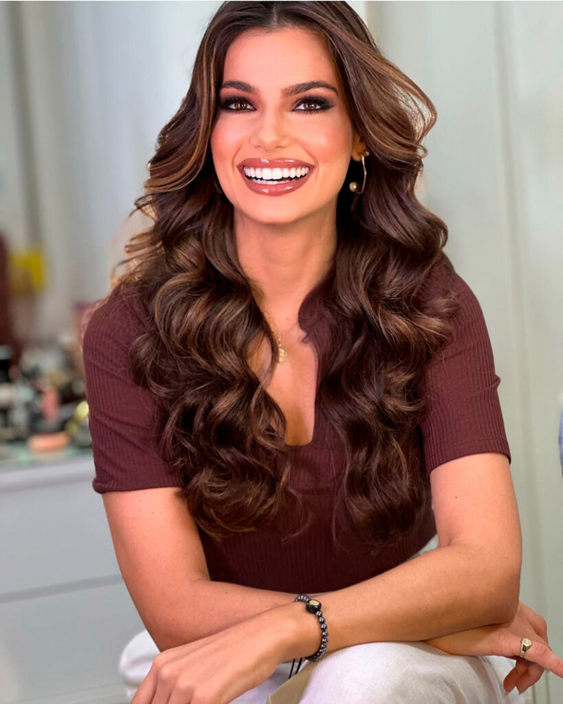 A Miss ES 2025 e nutricionista Ana Carolina Ceolin Comério
