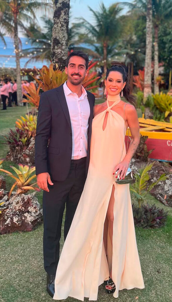 Está marcado para o dia 31 de maio, às 15 horas, na Casa de Maria, em Castelhanos, Anchieta, a cerimônia do casamento de Lívia e Rafael