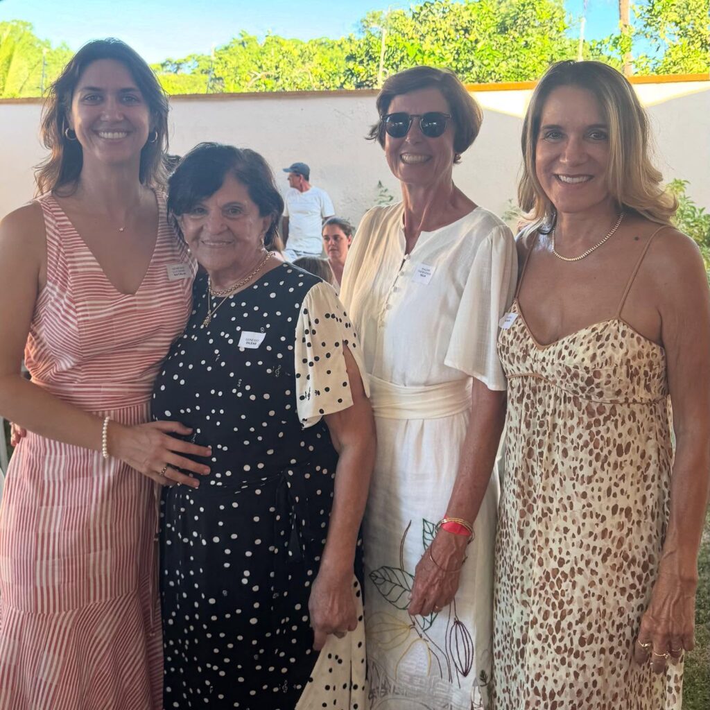 Dona Dilene Durão com a neta Natalia, a sobrinha Maria Teresa e a filha Adriana